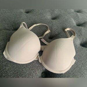 PINK Wear Everywhere bra